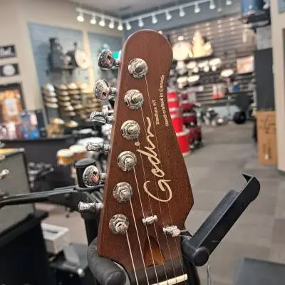 Store Special Product - Godin Stadium HT
